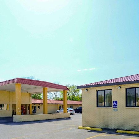 Econo Lodge Inn & Suites קרבונדייל מראה חיצוני תמונה