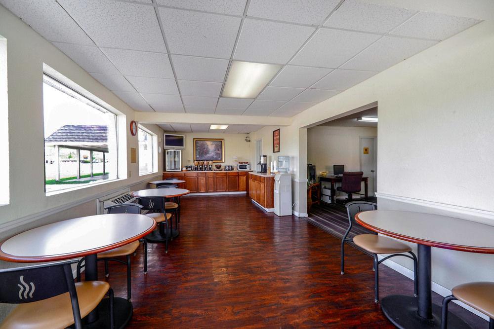 Econo Lodge Inn & Suites קרבונדייל מראה חיצוני תמונה