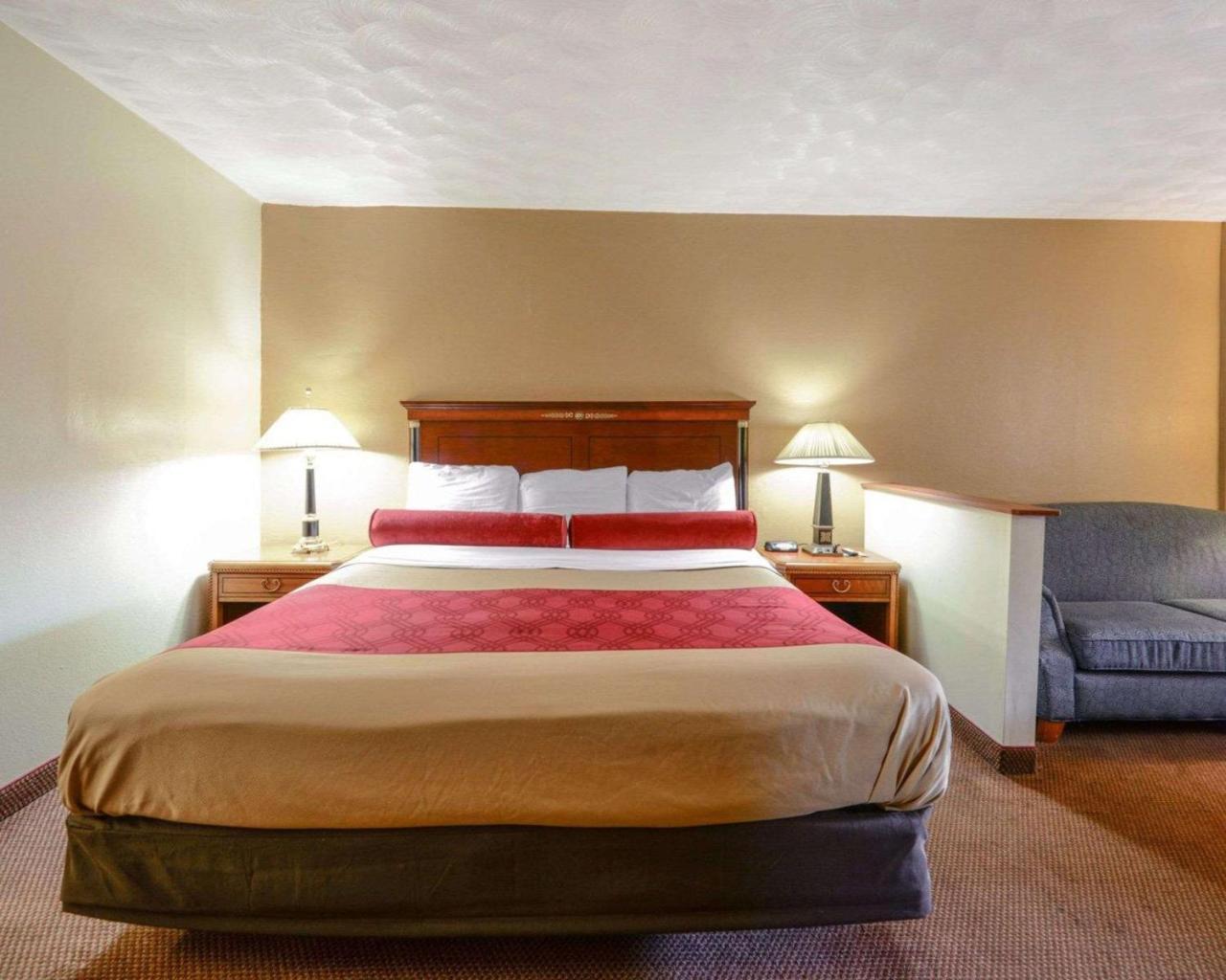 Econo Lodge Inn & Suites קרבונדייל מראה חיצוני תמונה
